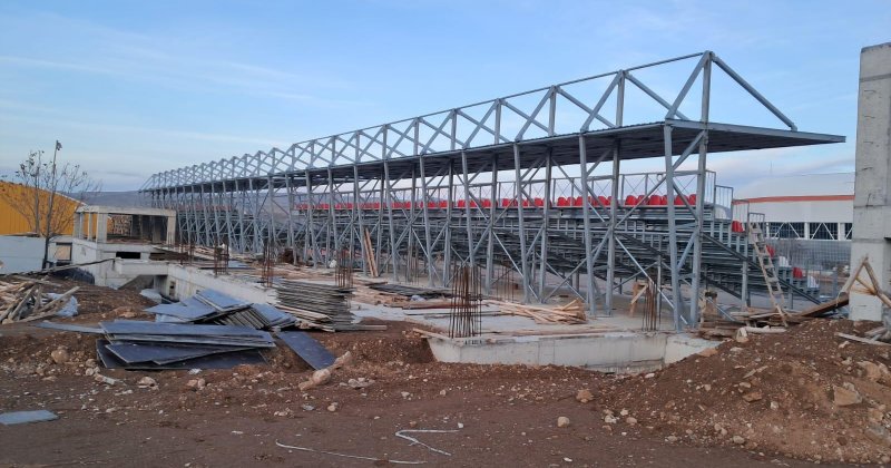 MALATYA 1152 KİŞİLİK ÇELİK PORTATİF TRİBÜN