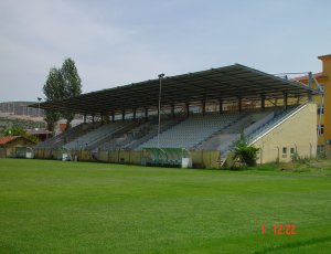 STADIUM ROOF